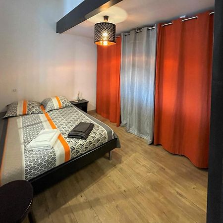 T2 De 40 M2 - Facile D'Acces, Lumineux Et Au Calme Leilighet Saint-Genet-Lerpt Eksteriør bilde